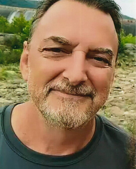 Troy Dettinger